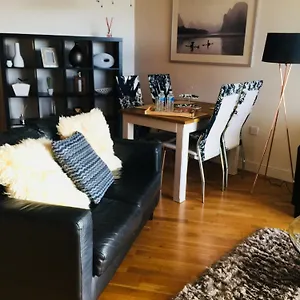 Apartment Sky Night Serviced, Cardiff